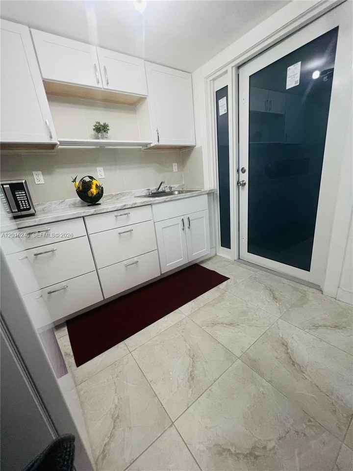 2500 Sw 131st Ct - Photo 5 of 32