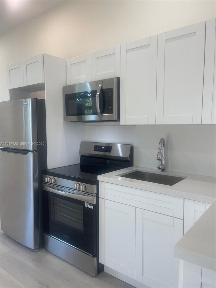 8775 Sw 164th St #1 - Photo 7 of 18