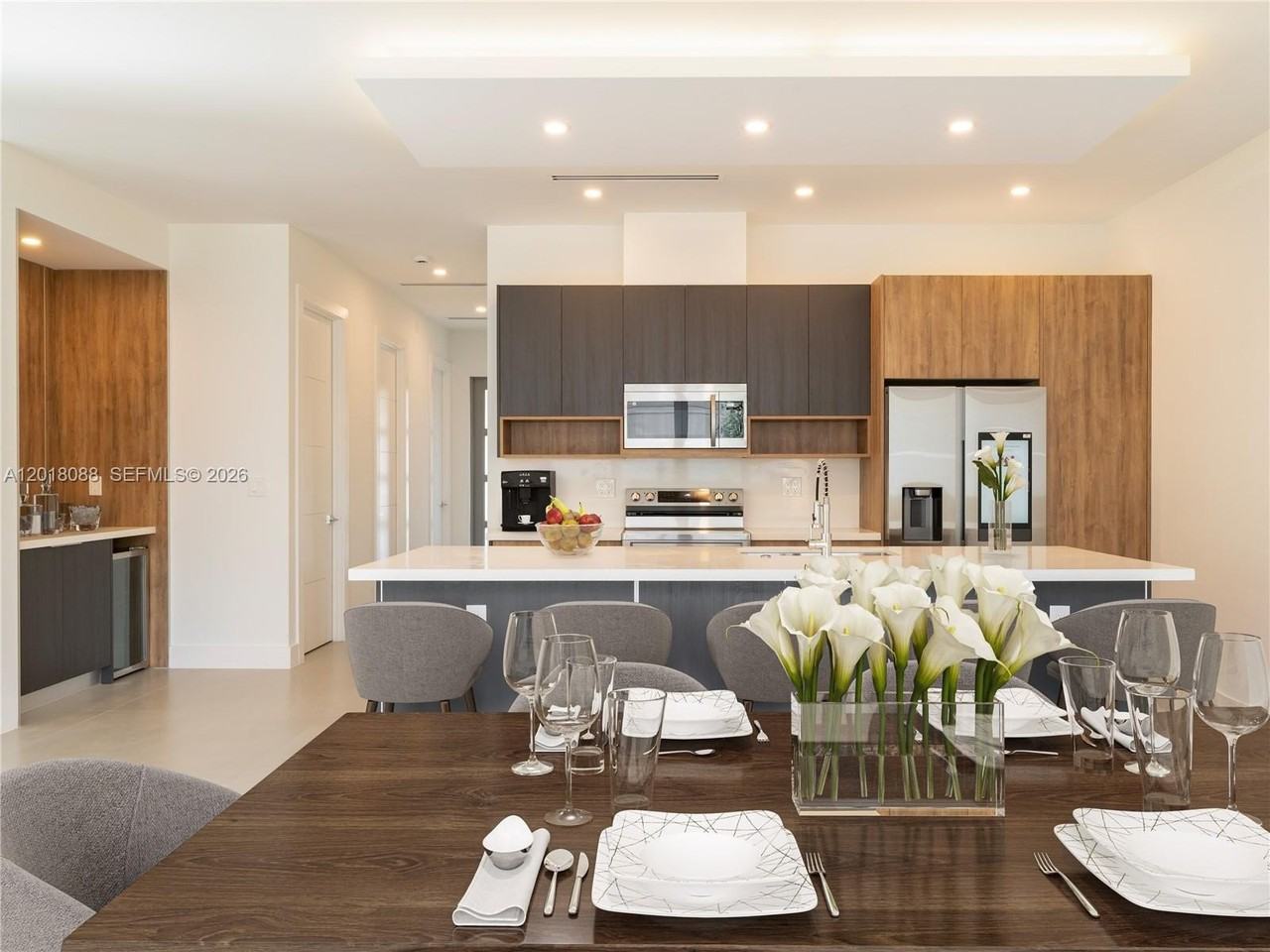 830 Sw 30th St #1 - Photo 4 of 20
