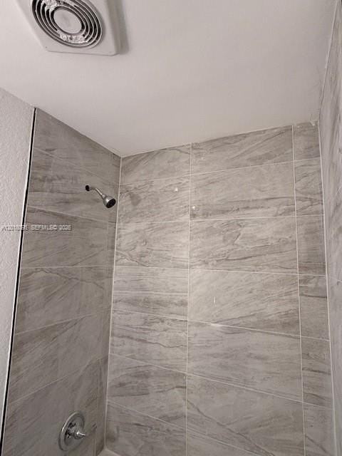 2880 Sw 1st St #4 - Photo 6 of 7