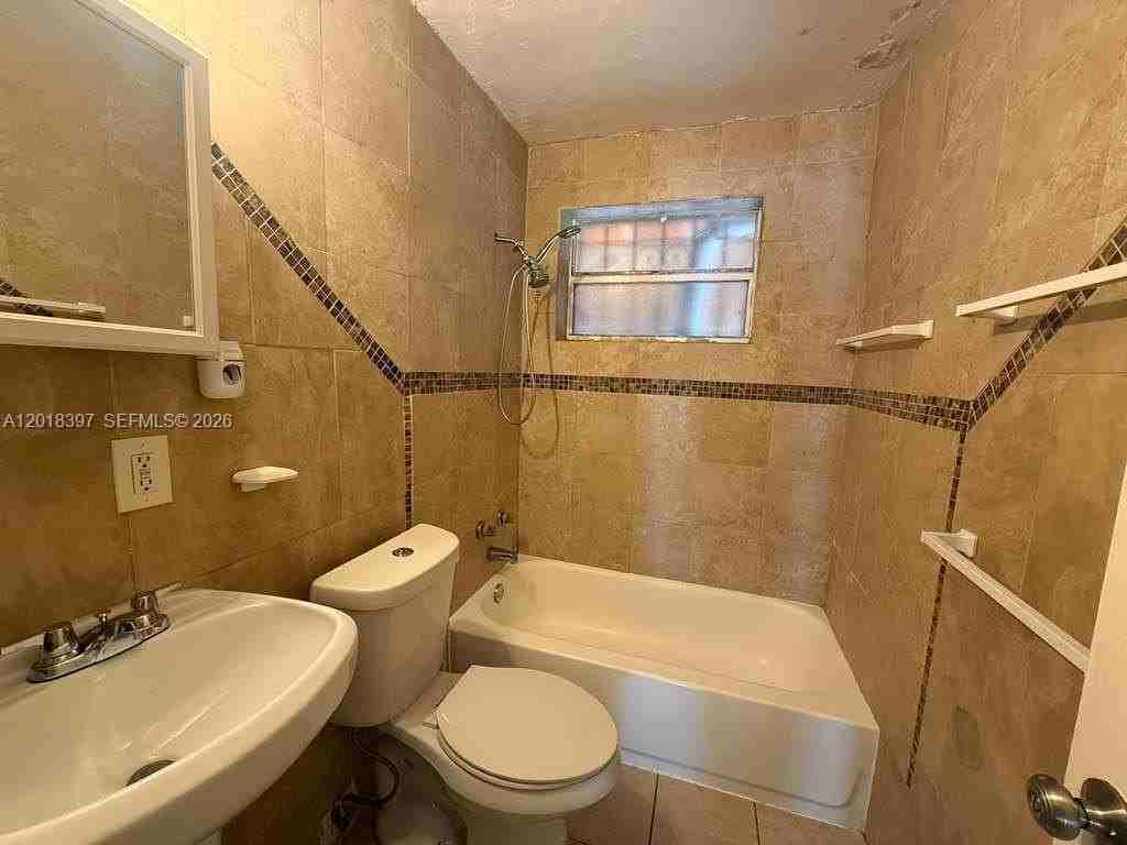 7708 Nw 3rd Ave - Photo 3 of 7