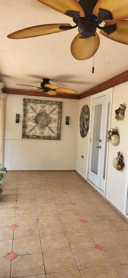 13521 Sw 182nd St - Photo 4 of 26