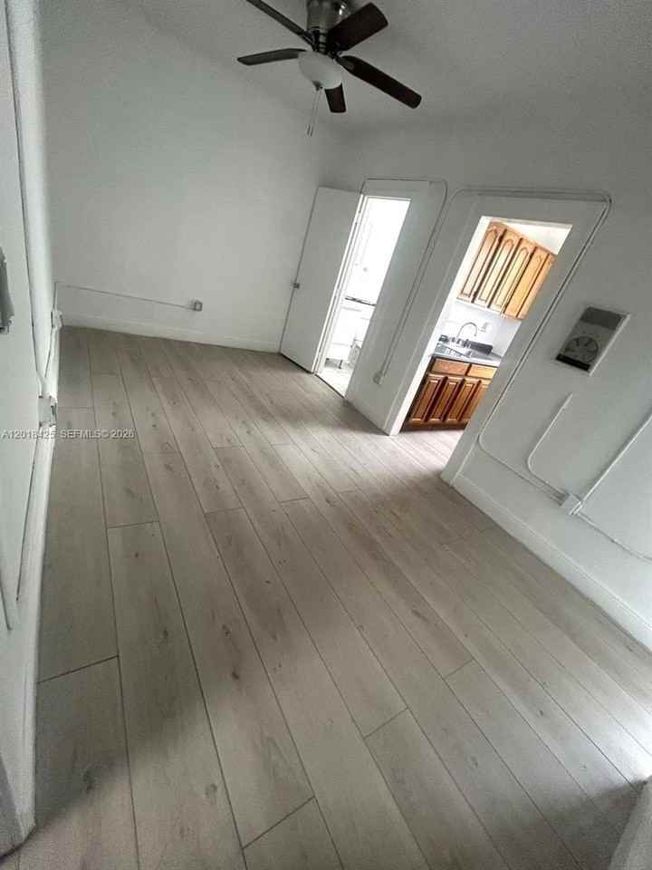 967 Sw 5th St #18 - Photo 2 of 10