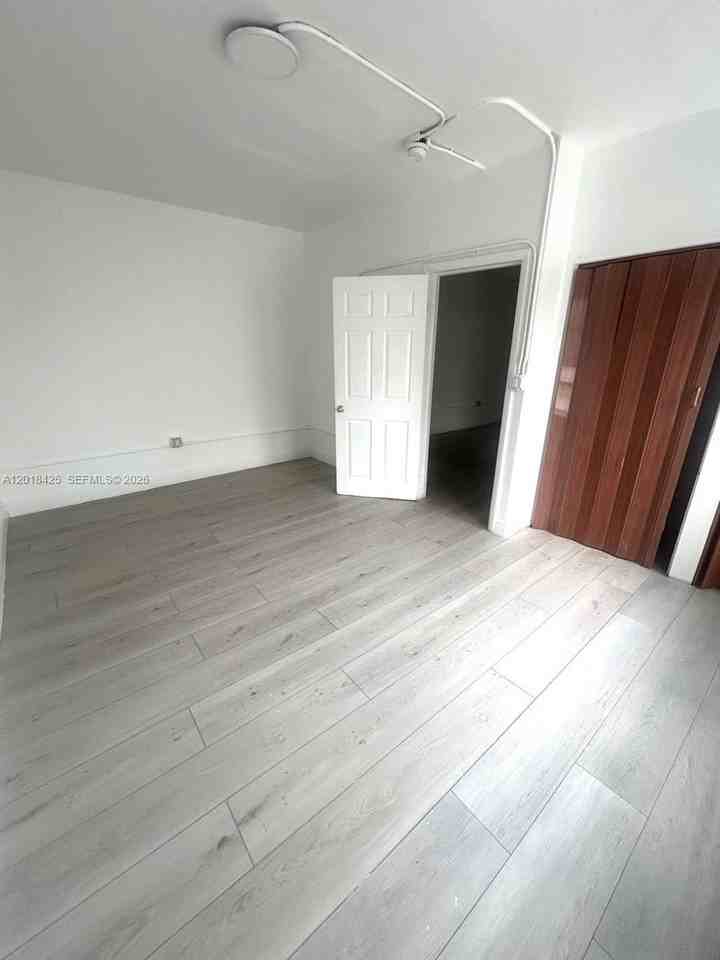 967 Sw 5th St #18 - Photo 6 of 10