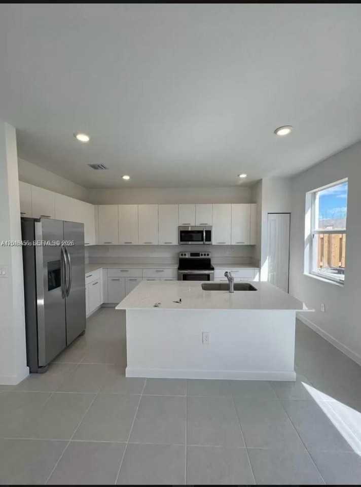 12645 Nw 24th Ave - Photo 7 of 16