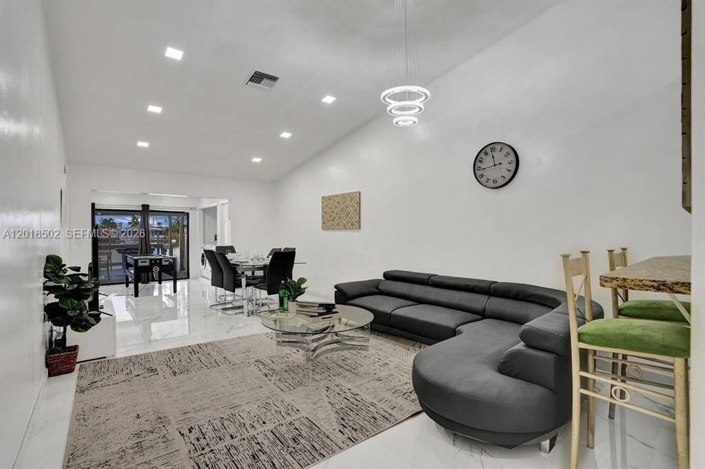 5434 Sw 25th Ave - Photo 3 of 16
