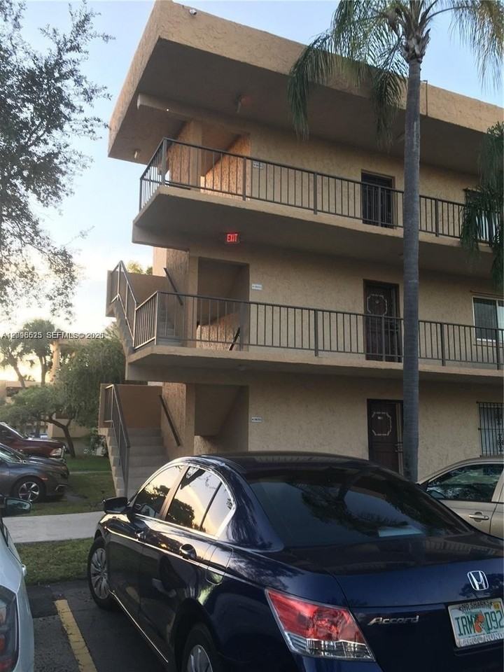 8401 Sw 107th Ave #278E - Photo 5 of 19