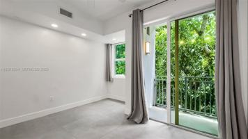 featured image of 1536 Nw 15th Ave #203