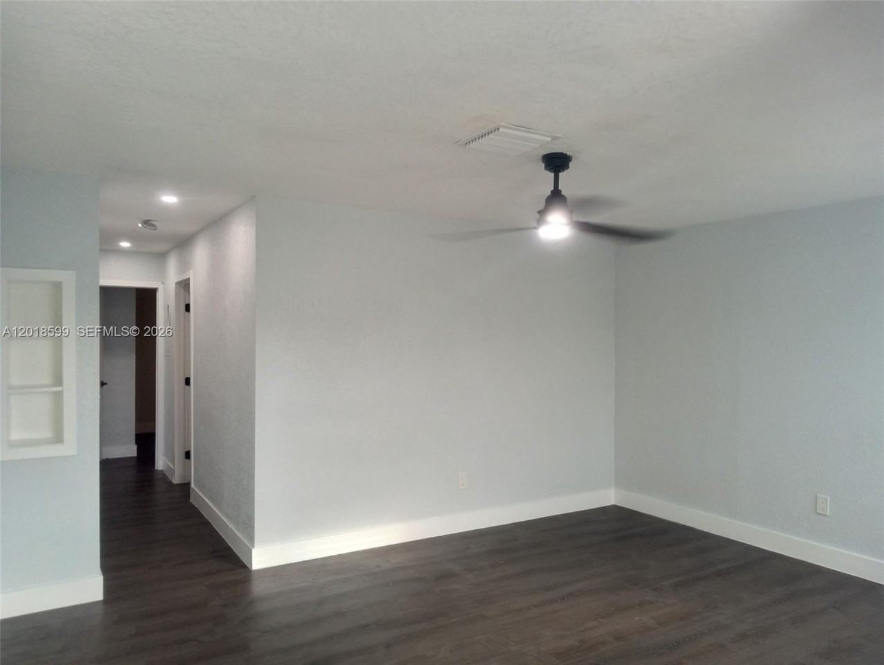 1070 Nw 23rd Rd - Photo 4 of 14