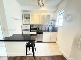 1611 Michigan Ave #4 - Photo 1 of 1