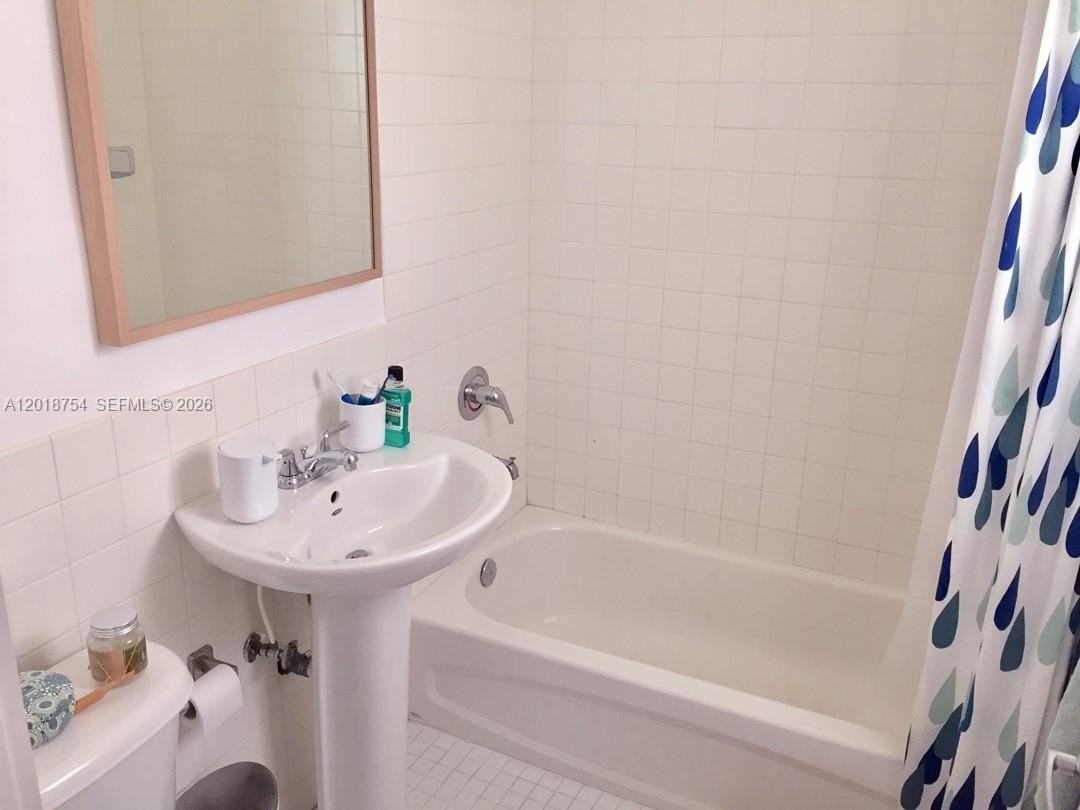 7414 Ne 6th Ct #7414 - Photo 5 of 19