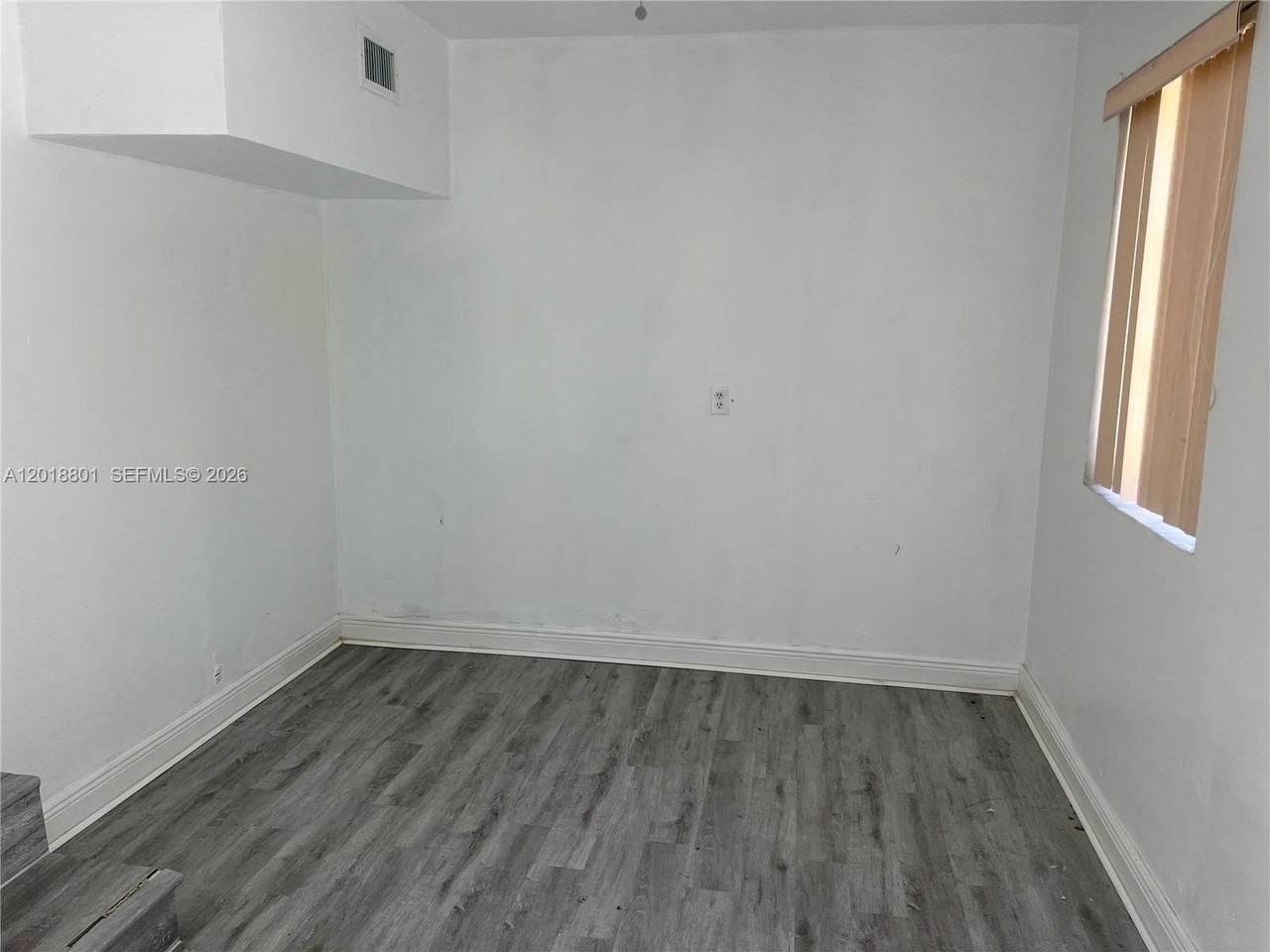 1801 Nw 88th St #0 - Photo 4 of 20