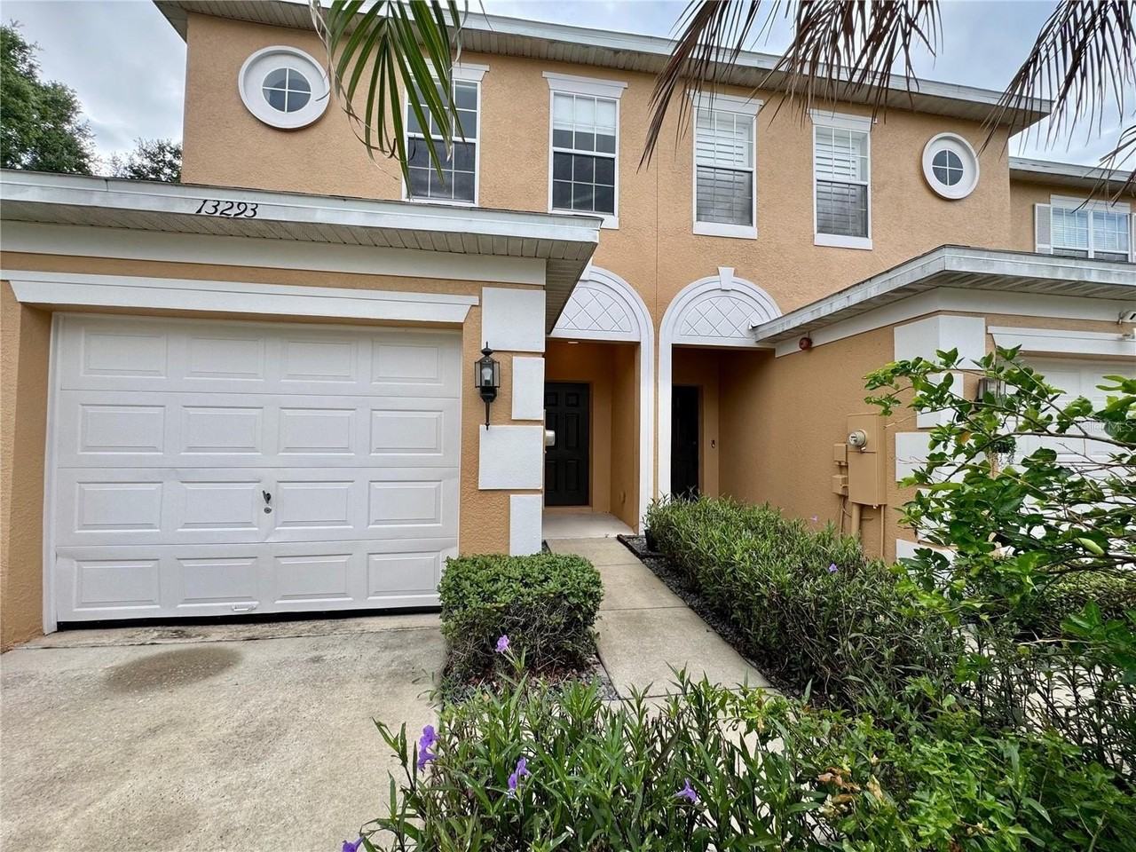13293 Daniels Landing Cir - Photo 2 of 15