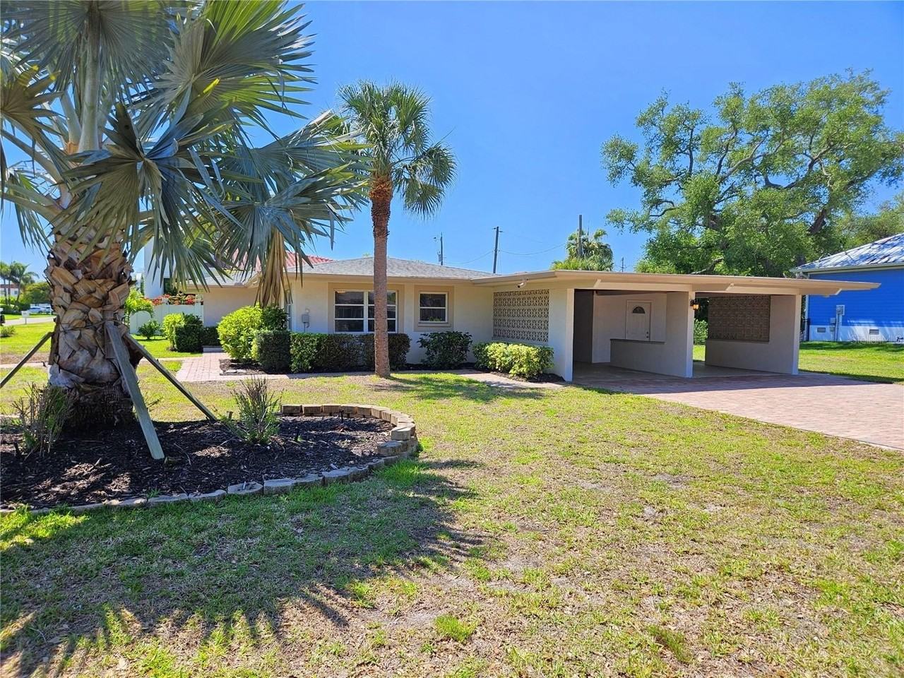 309 Park Blvd N