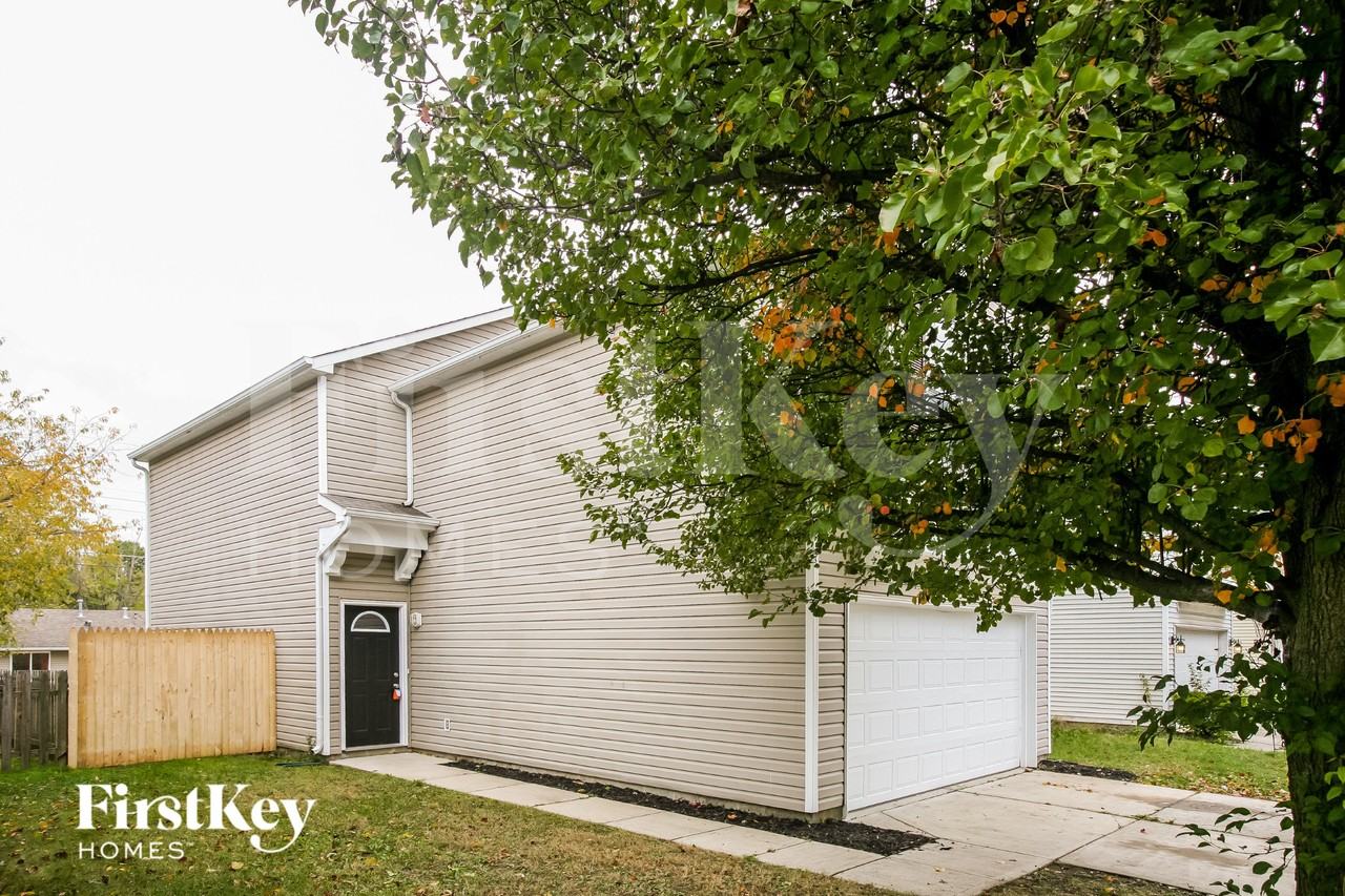 16773 Lowell Dr - Photo 3 of 16
