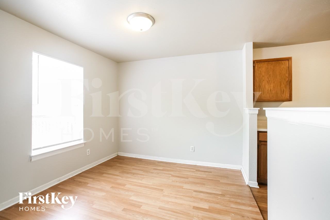 16773 Lowell Dr - Photo 4 of 16