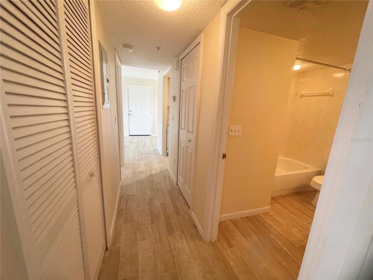 1122 S Pine Ridge Cir #1122 - Photo 6 of 19