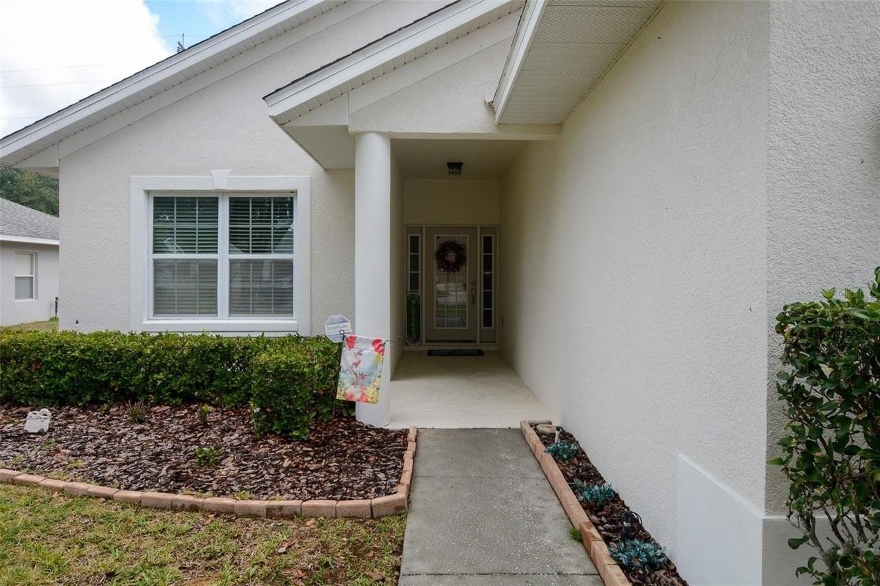 10747 Masters Dr - Photo 2 of 22
