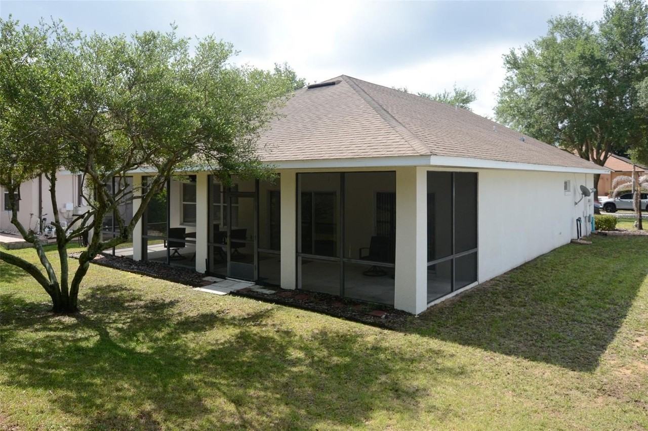 10747 Masters Dr - Photo 3 of 22