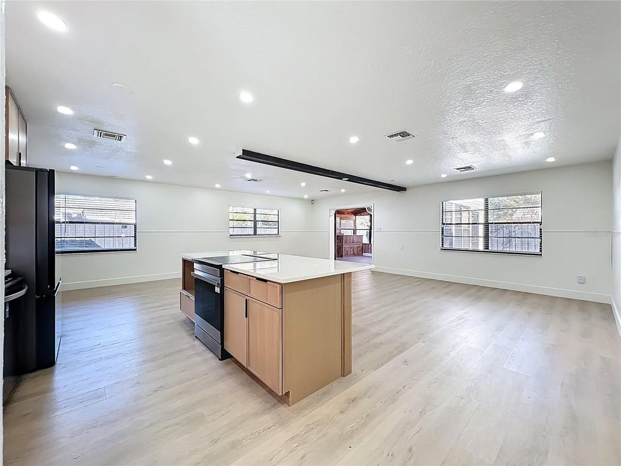 3463 Arnel Dr - Photo 2 of 44
