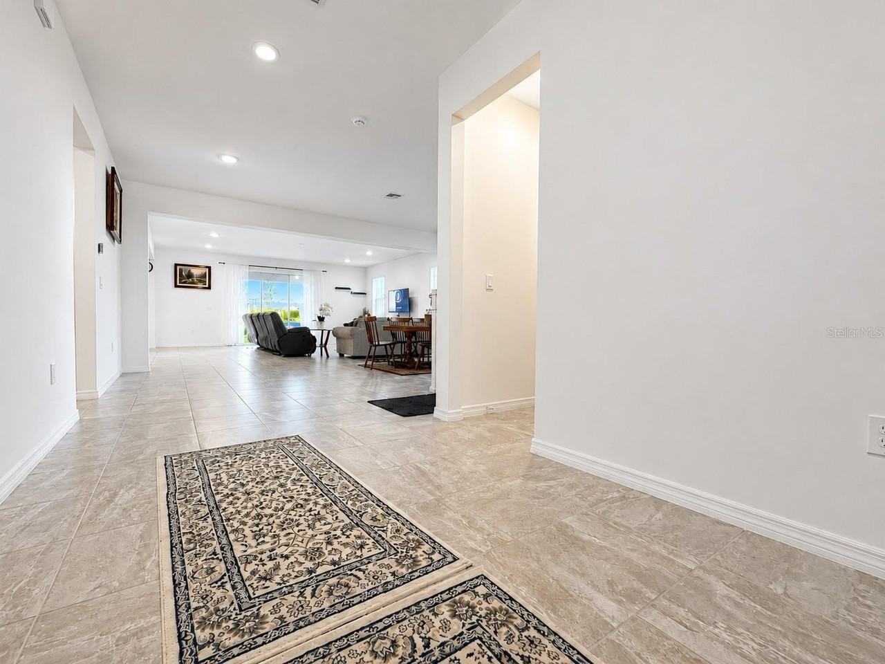 7045 Sw 65th St - Photo 2 of 50