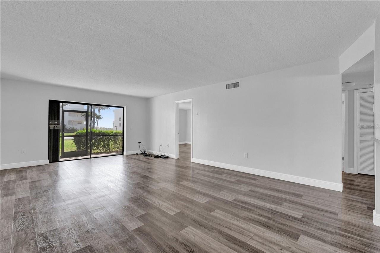 2150 Atlantic St #413 - Photo 5 of 24