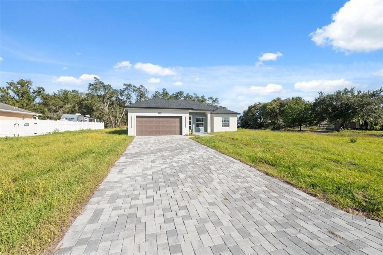 3995 Sw 134th St - Photo 2 of 33