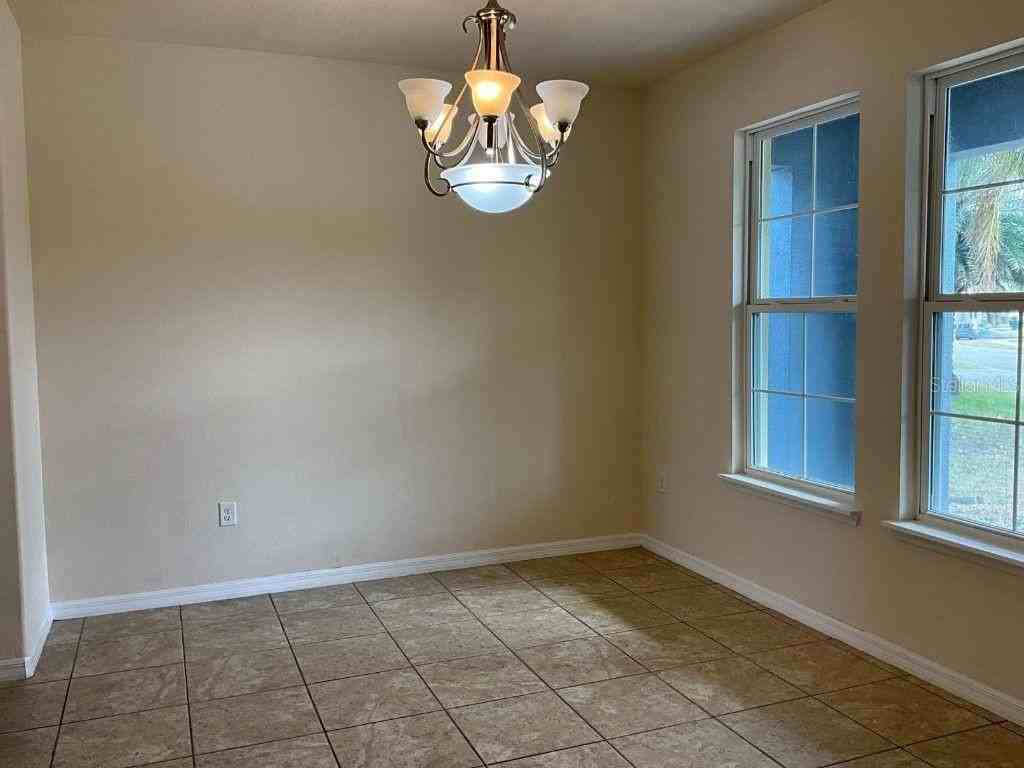 4058 Brookshire Cir - Photo 6 of 46