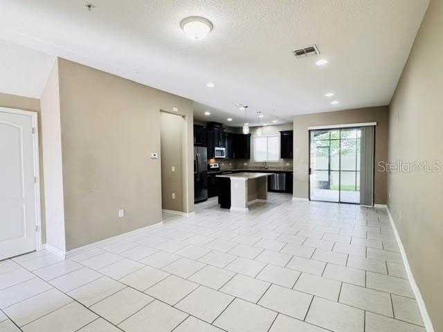 2832 White Isle Ln - Photo 7 of 39