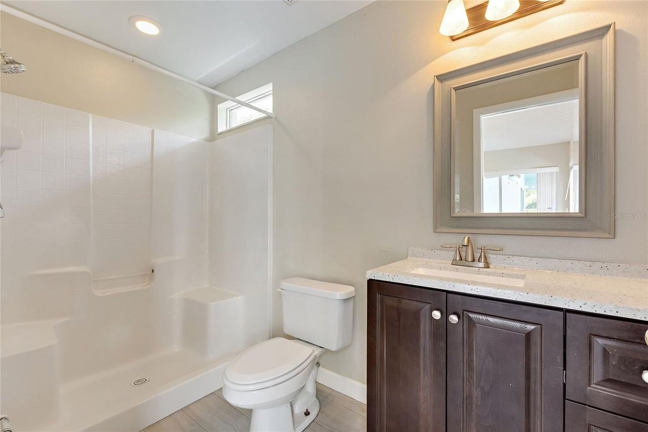 2301 Paulette Dr - Photo 6 of 31