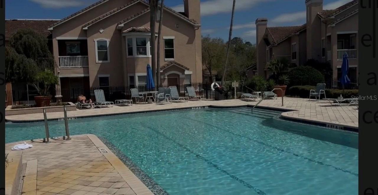 10405 Villa View Cir #10405 - Photo 3 of 19