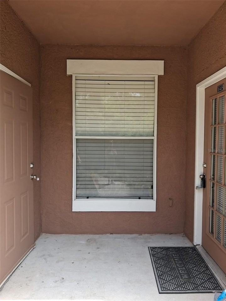 10405 Villa View Cir #10405 - Photo 6 of 19