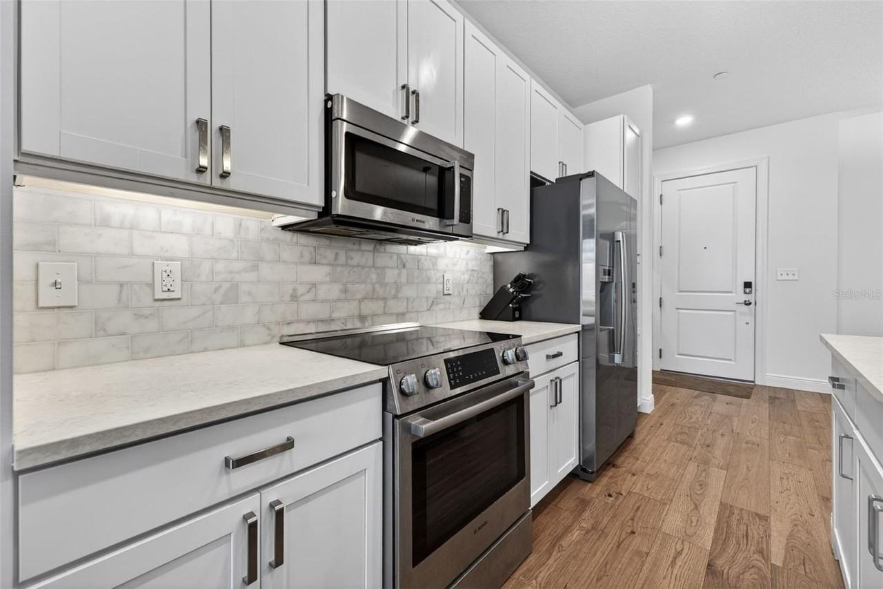 644 3rd Ave S #202 - Photo 4 of 20