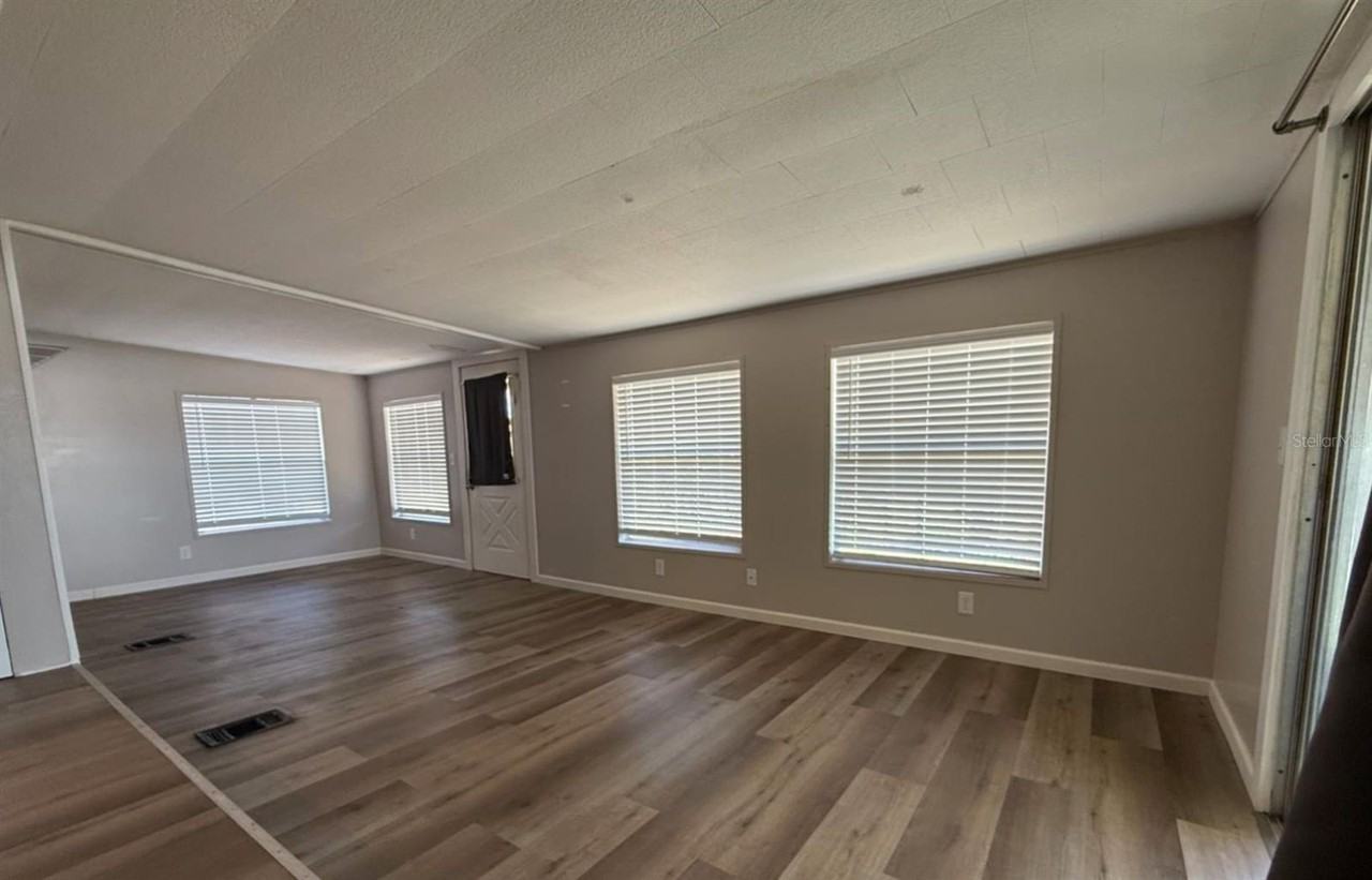37814 Daughtery Rd - Photo 2 of 9