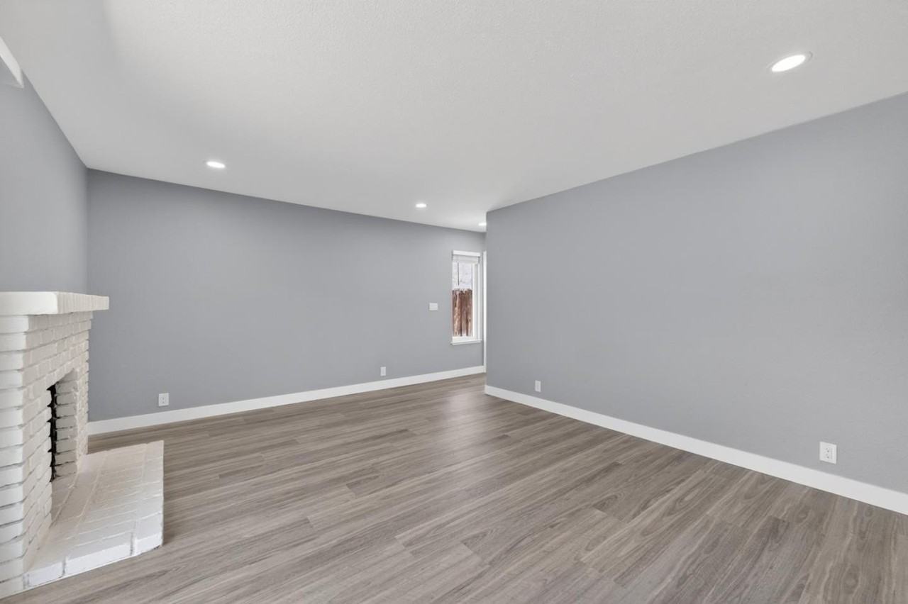 4971 Geomax Ct - Photo 5 of 27