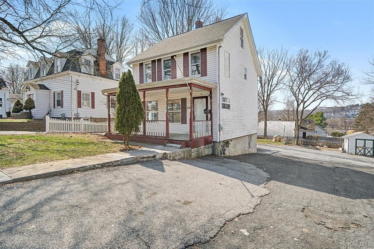 241 N Main St - Photo 2 of 27