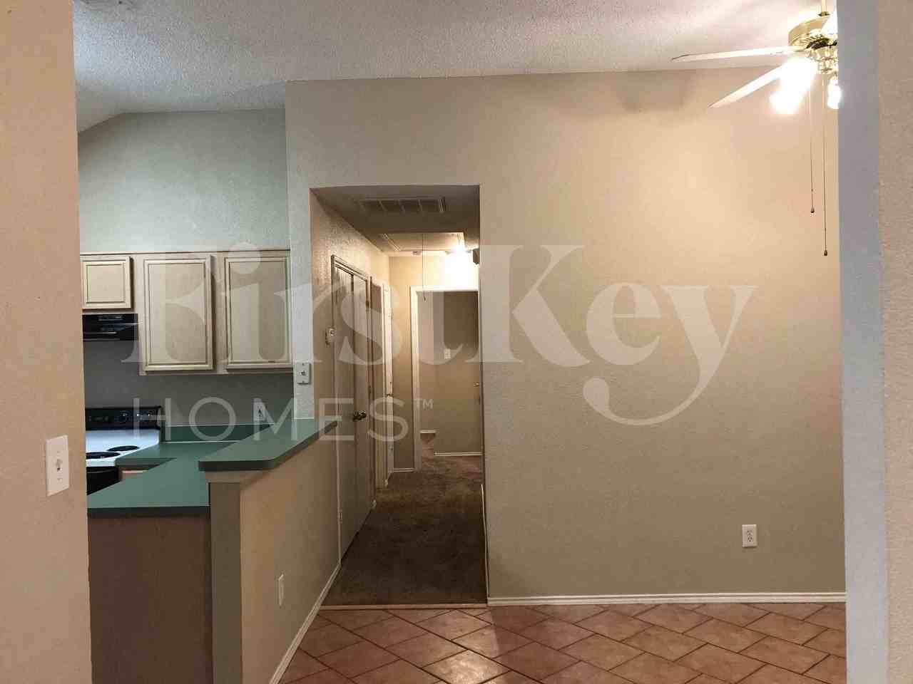 10640 Towerwood Dr - Photo 6 of 15
