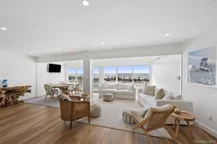 585 Dune Rd - Photo 1 of 1