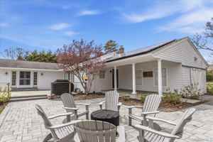 featured image of 15 Gardners Ln