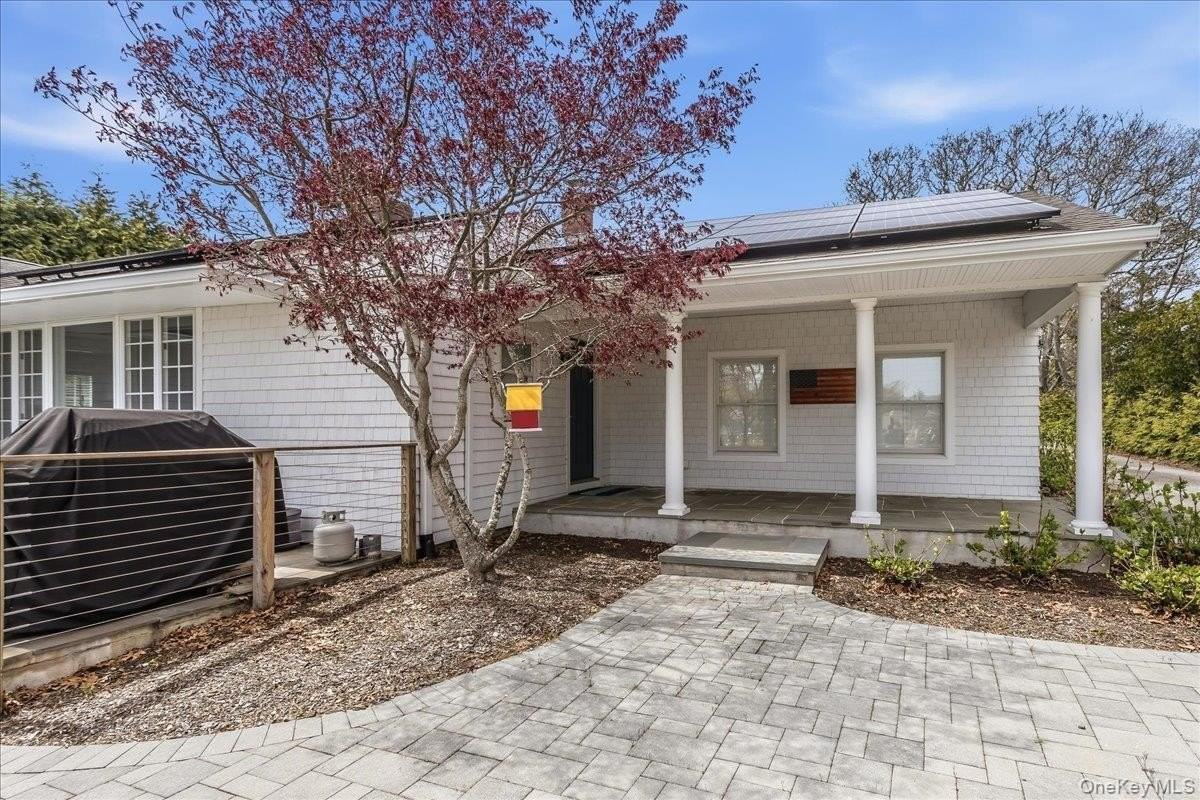 15 Gardners Ln - Photo 2 of 25