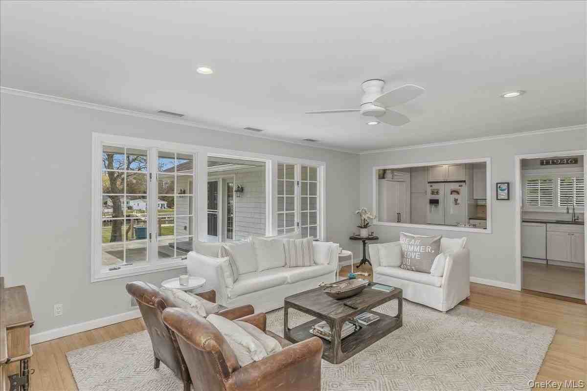 15 Gardners Ln - Photo 4 of 25