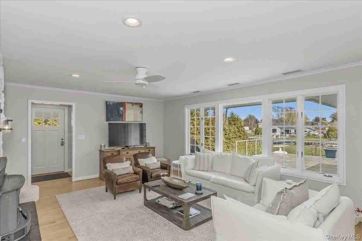 15 Gardners Ln - Photo 5 of 25