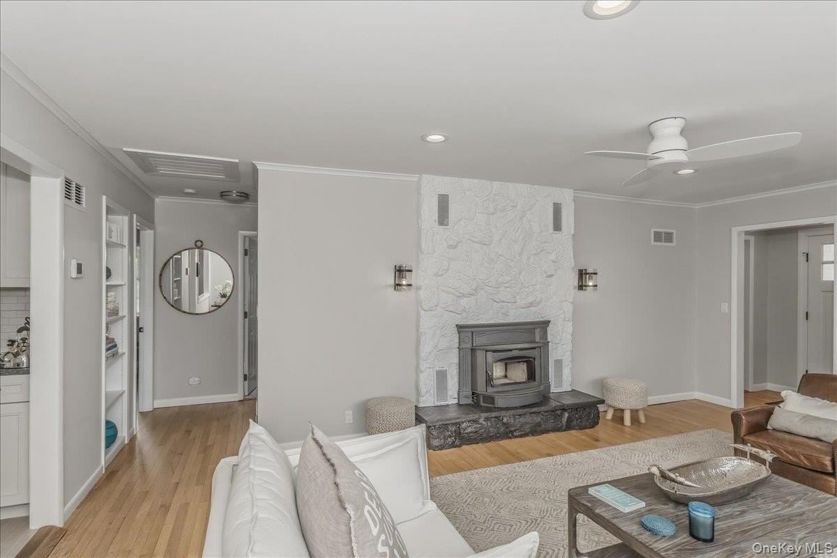 15 Gardners Ln - Photo 7 of 25
