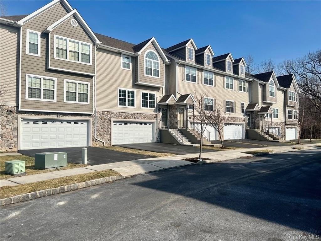 8 Seeley Bull St #120 - Photo 3 of 41