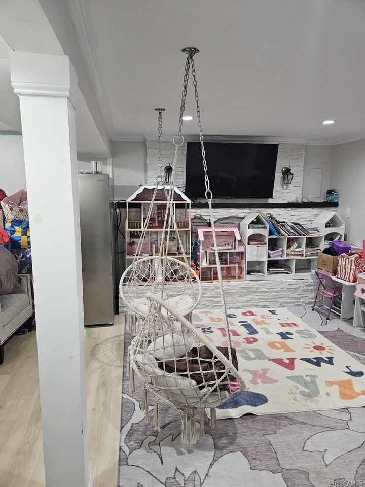 127 Berkeley Ave - Photo 7 of 7