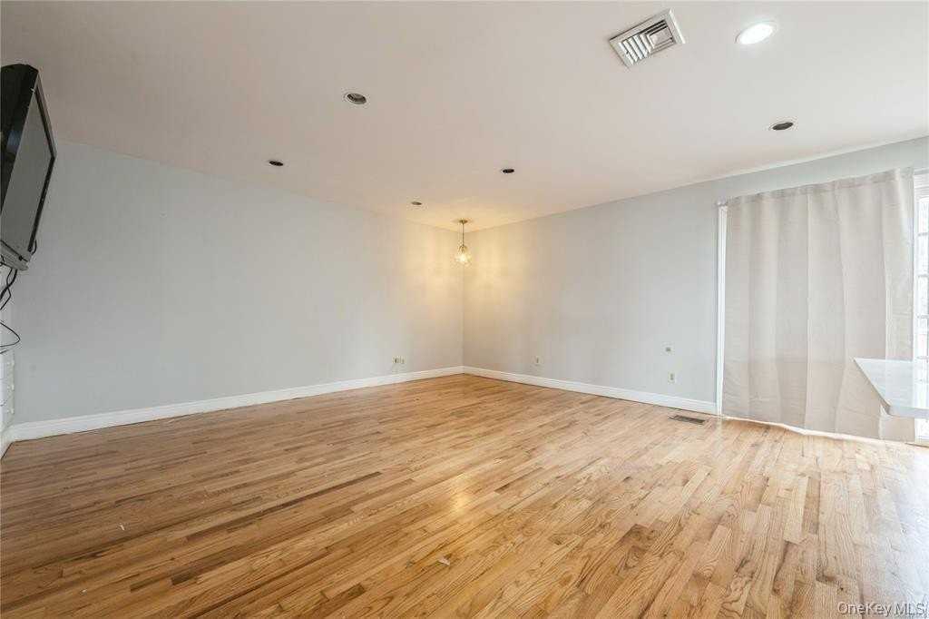 7009 267th St - Photo 5 of 40