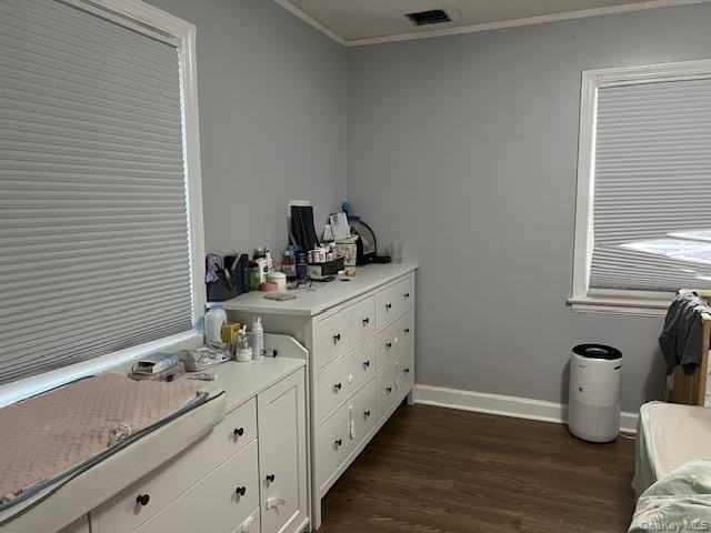 225 Thompson Shore Rd #2F - Photo 3 of 15