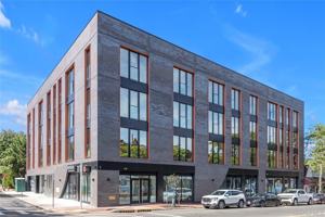 featured image of 108 Middle Neck Rd #4G