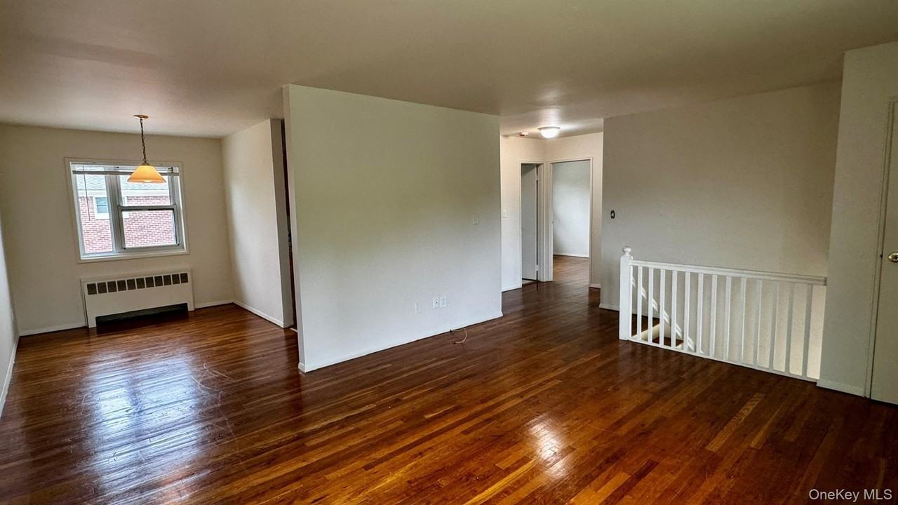 60 Hiddink St #60 - Photo 3 of 9
