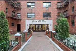 featured image of 14945 Northern Blvd #4Z
